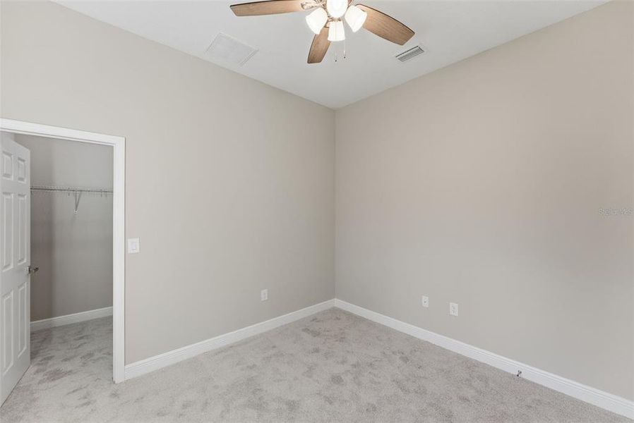 Spacious, unfurnished interior of a new home in , Citrus Springs (Image 61).