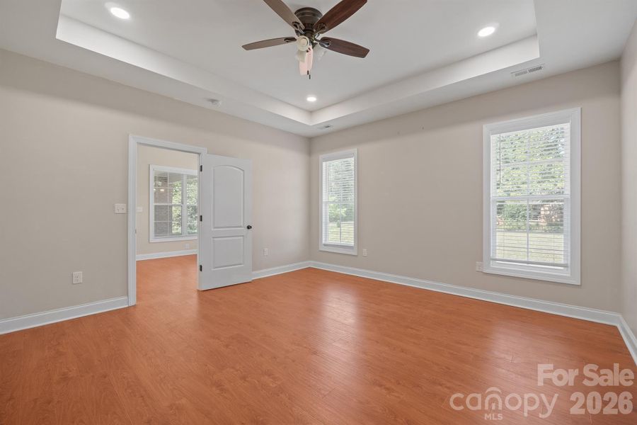 Spacious, unfurnished interior of a new home in , Kings Mountain (Image 30).
