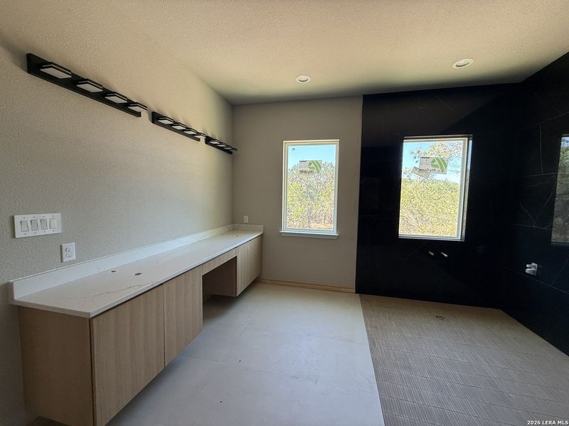 Spacious, unfurnished interior of a new home in , Spring Branch (Image 5).