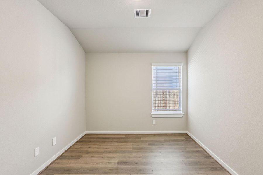 Spacious, unfurnished interior of a new home in Pine Lake Cove - Premier Series, Montgomery (Image 27).