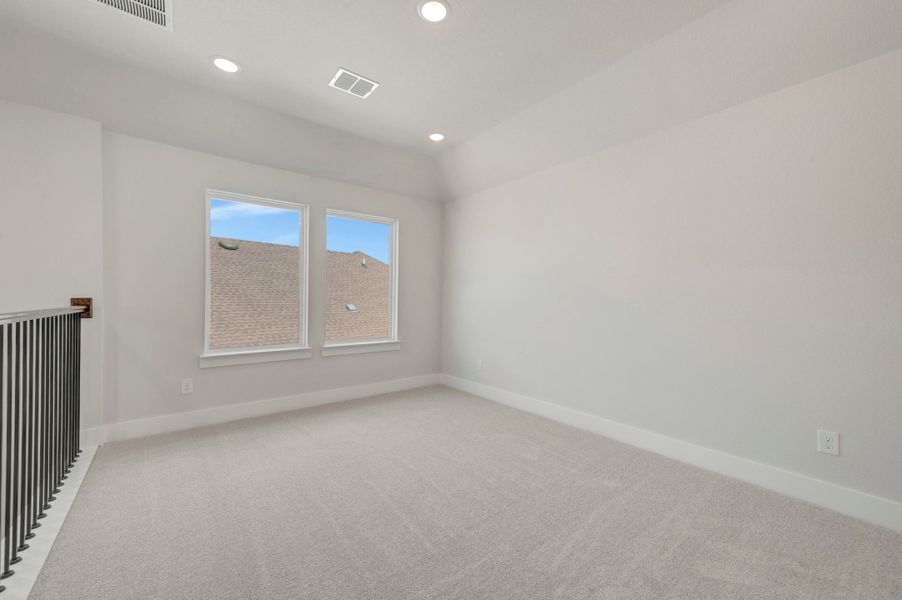 Spacious, unfurnished interior of a new home in Landmark, Denton (Image 17).