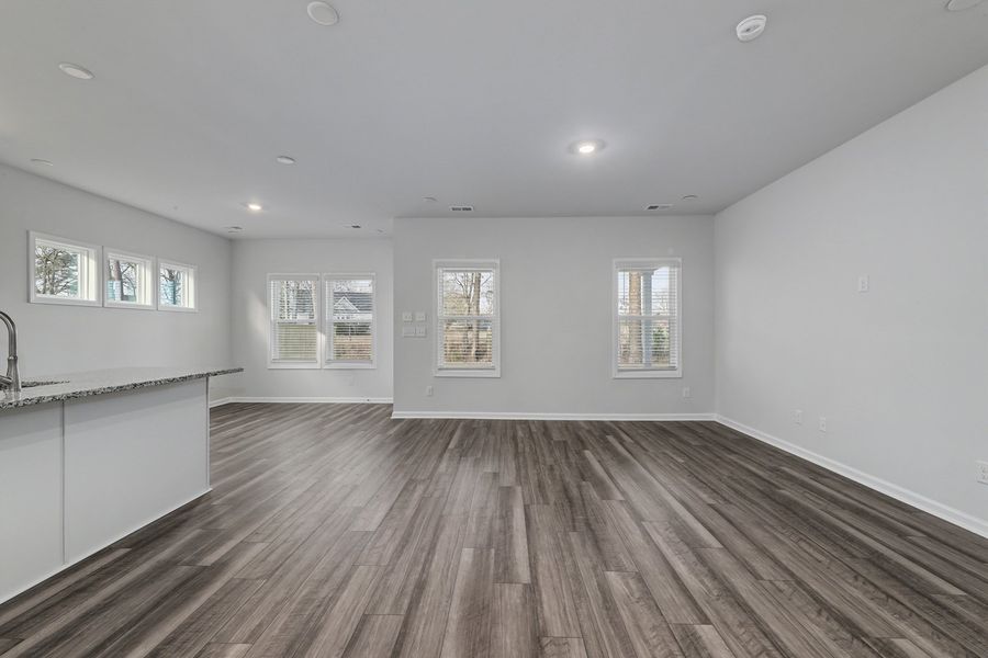 Spacious, unfurnished interior of a new home in Garden Grove, Conway (Image 17).
