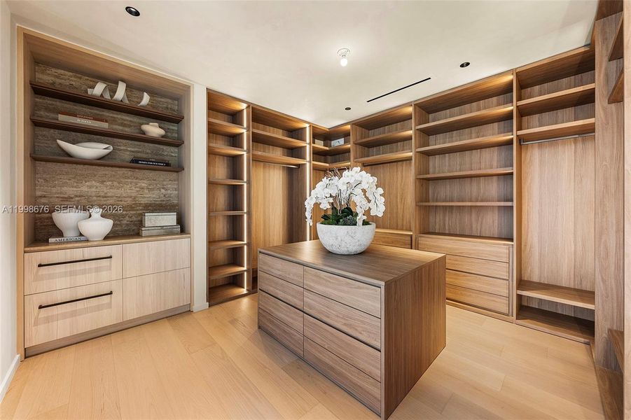 Furnished interior view inside a new home in , Bay Harbor Islands (Image 44).