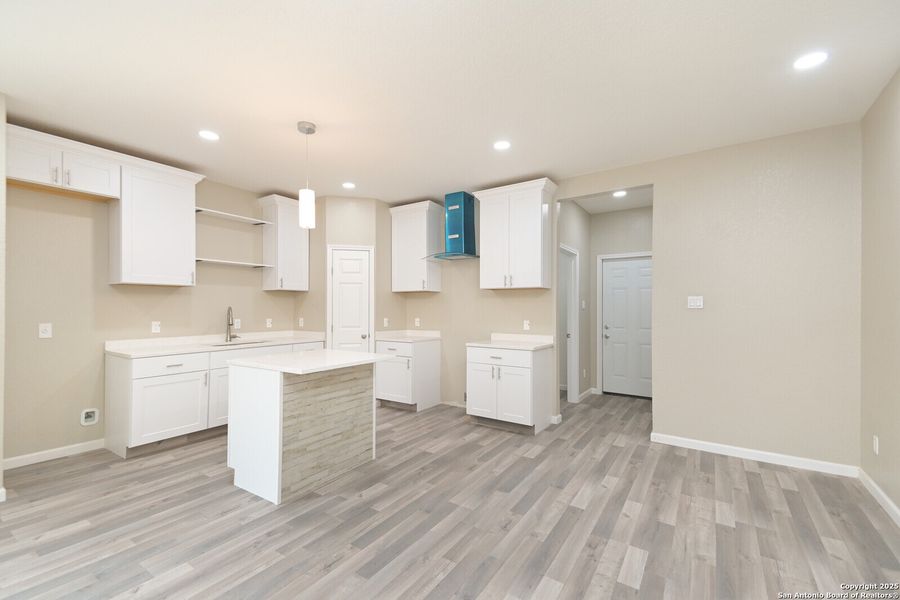 Spacious, unfurnished interior of a new home in , San Antonio (Image 6). Spacious, unfurnished interior of a new home in , San Antonio (Image 6).