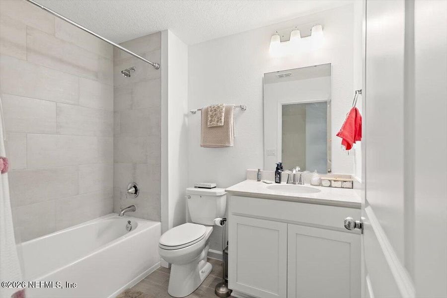 Furnished interior view inside a new home in , Jacksonville (Image 4).