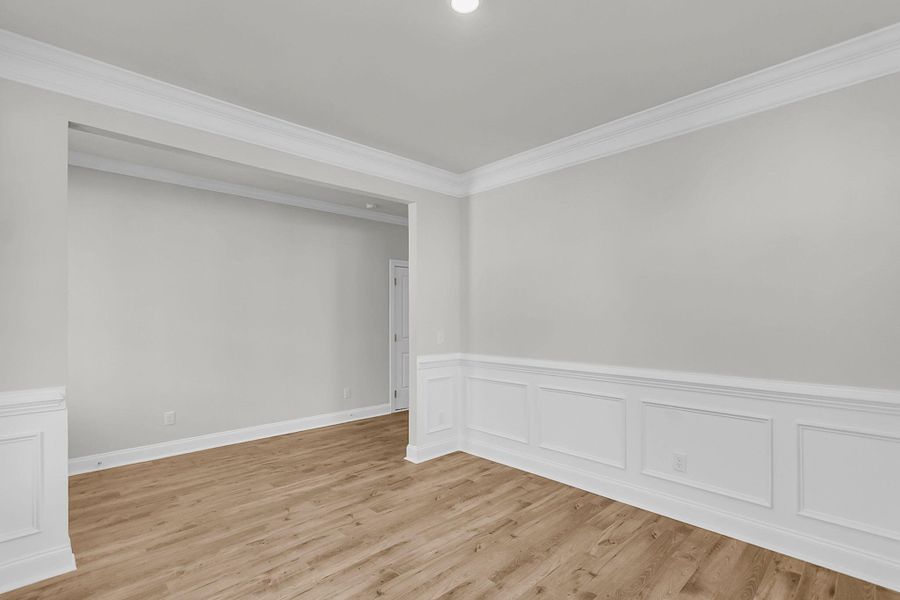 Spacious, unfurnished interior of a new home in Tidewater at Lakes of Cane Bay, Summerville (Image 22).