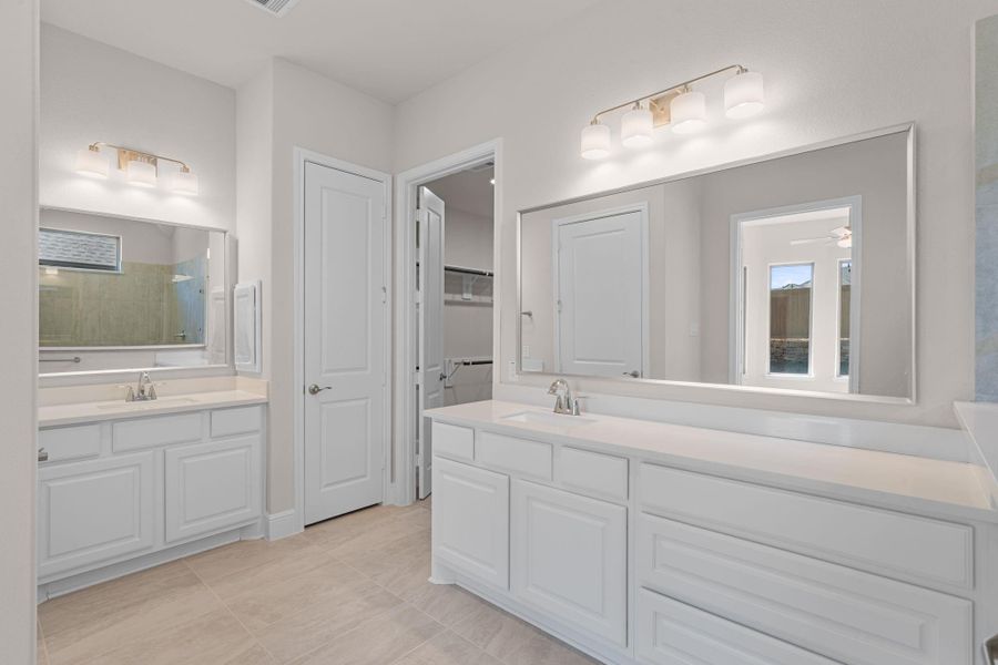 Furnished interior view inside a new home in Chambers Creek, Willis (Image 14).