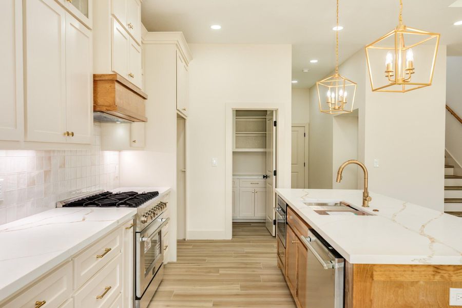Furnished interior view inside a new home in , Richwood (Image 5).