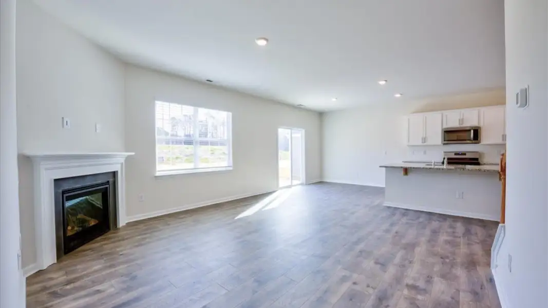 Spacious, unfurnished interior of a new home in Saddlebrook, Rocky Mount (Image 16).