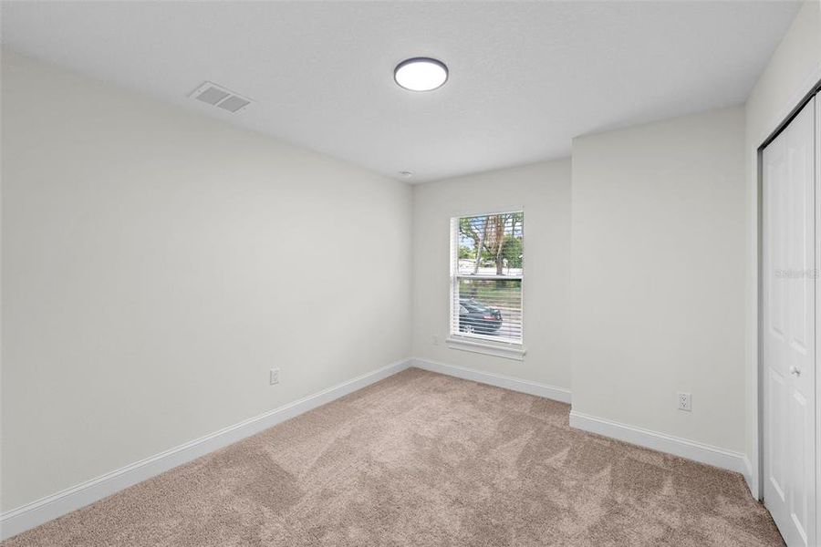 Spacious, unfurnished interior of a new home in , St. Petersburg (Image 31).