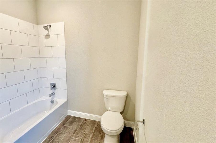 Spacious, unfurnished interior of a new home in Retta Estates, Mansfield (Image 12).