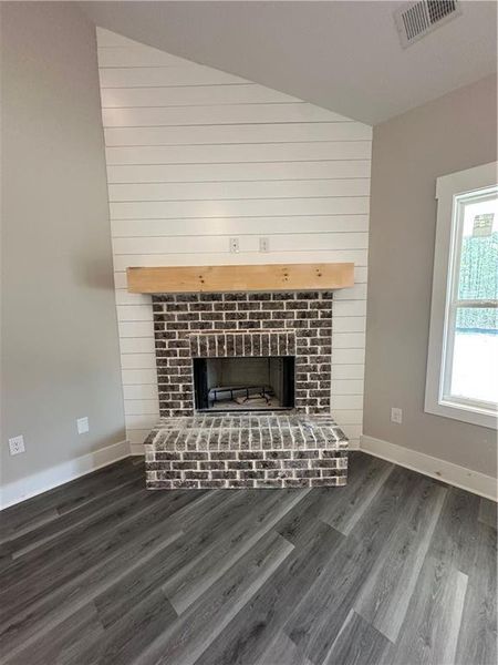 Image 21 of a home in .