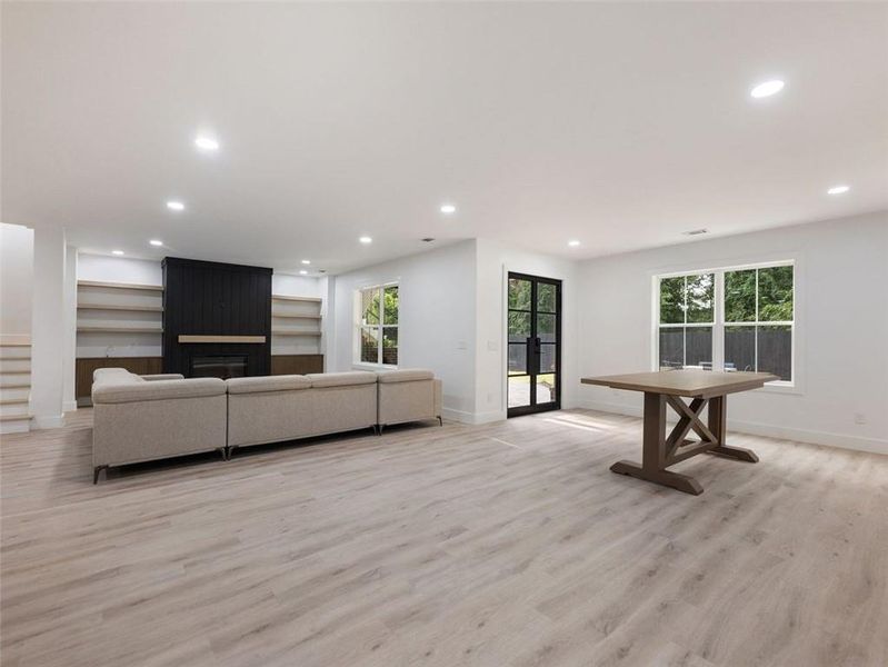 Image 82 of a home in .