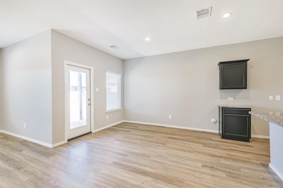 Spacious, unfurnished interior of a new home in Harrington Trails at The Canopies, New Caney (Image 26).