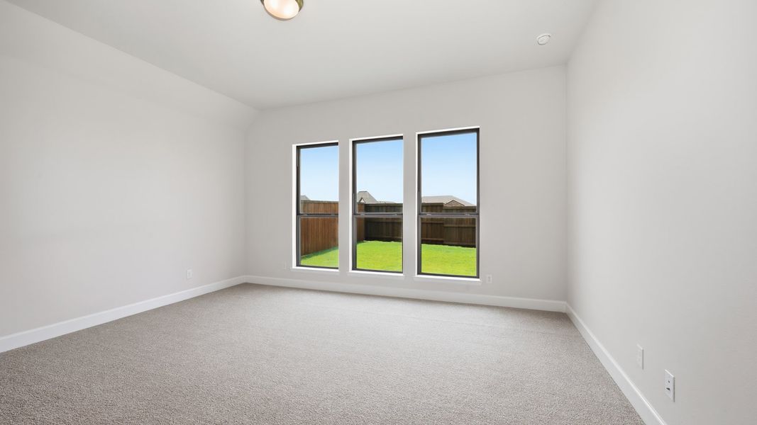 Spacious, unfurnished interior of a new home in Devonshire, Forney (Image 20).