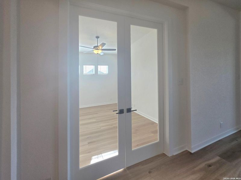Spacious, unfurnished interior of a new home in Saddlebrook Ranch, Schertz (Image 17).