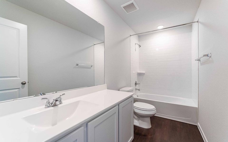 Furnished interior view inside a new home in Colony at Pinehurst, Pinehurst (Image 8).