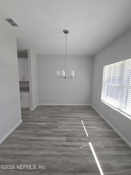 Spacious, unfurnished interior of a new home in , Jacksonville (Image 19).
