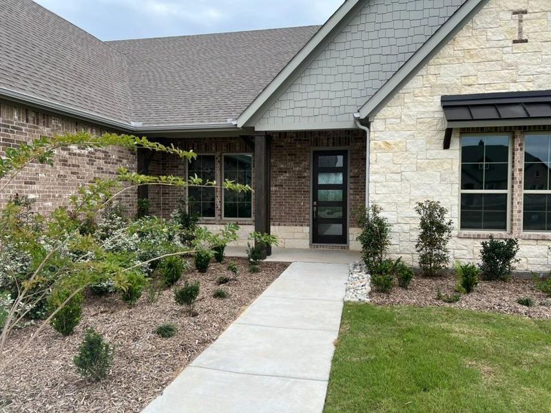 Exterior details and patio area of a home in Fannin Ranch, Leonard (Image 4). Exterior details and patio area of a home in Fannin Ranch, Leonard (Image 4).