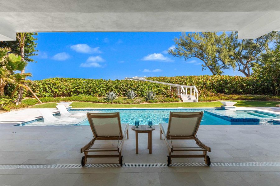 Exterior details and patio area of a home in , Jupiter Island (Image 37).
