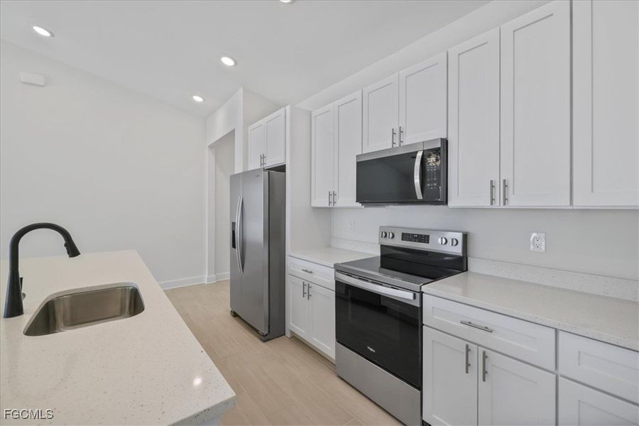 Furnished interior view inside a new home in Cape Coral, Cape Coral (Image 17).