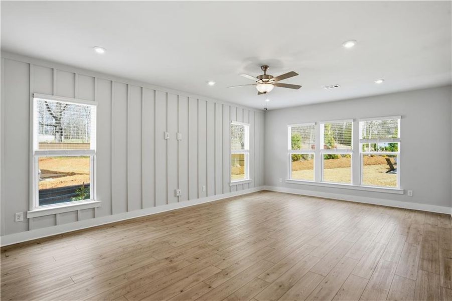 Spacious, unfurnished interior of a new home in Rose Creek, Cumming (Image 10).
