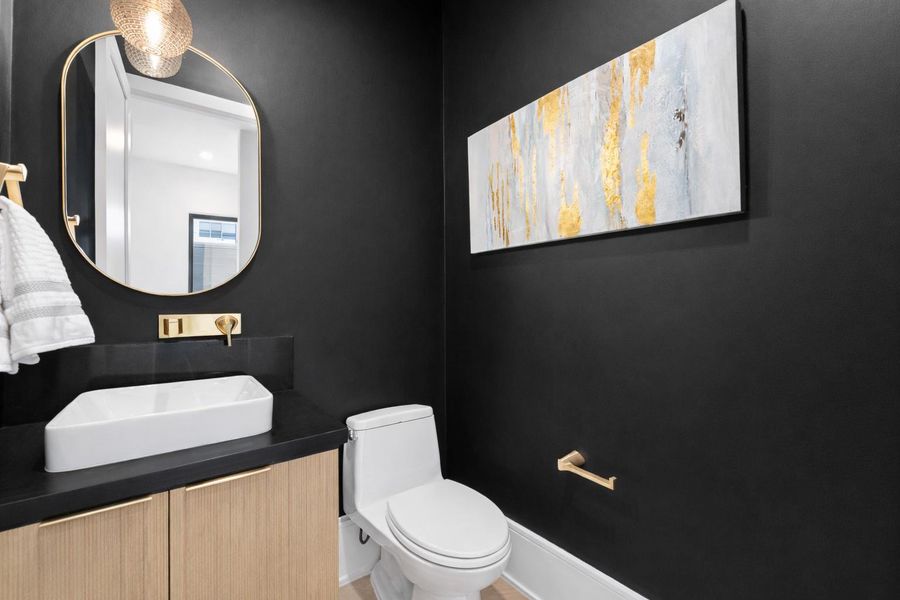 PLASTER POWDER BATH W/ MARBLE COUNTERTOP