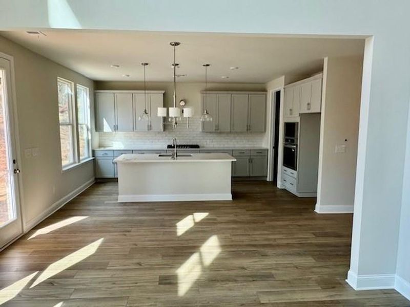 Spacious, unfurnished interior of a new home in Melody Lakeside Estates, Buford (Image 3).