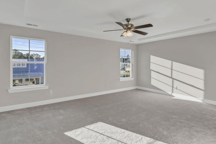 Spacious, unfurnished interior of a new home in Ashton Lakes, Lexington (Image 19).