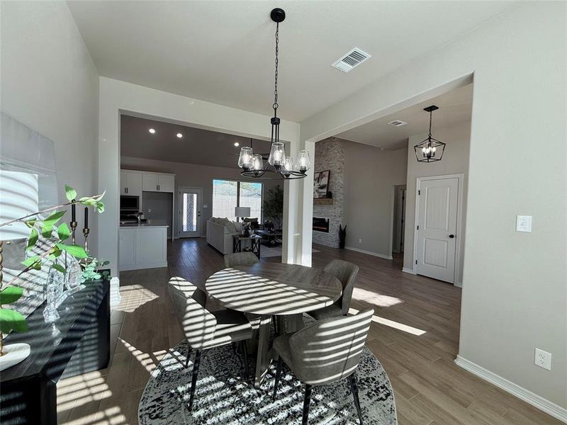 Furnished interior view inside a new home in , Lorena (Image 6).