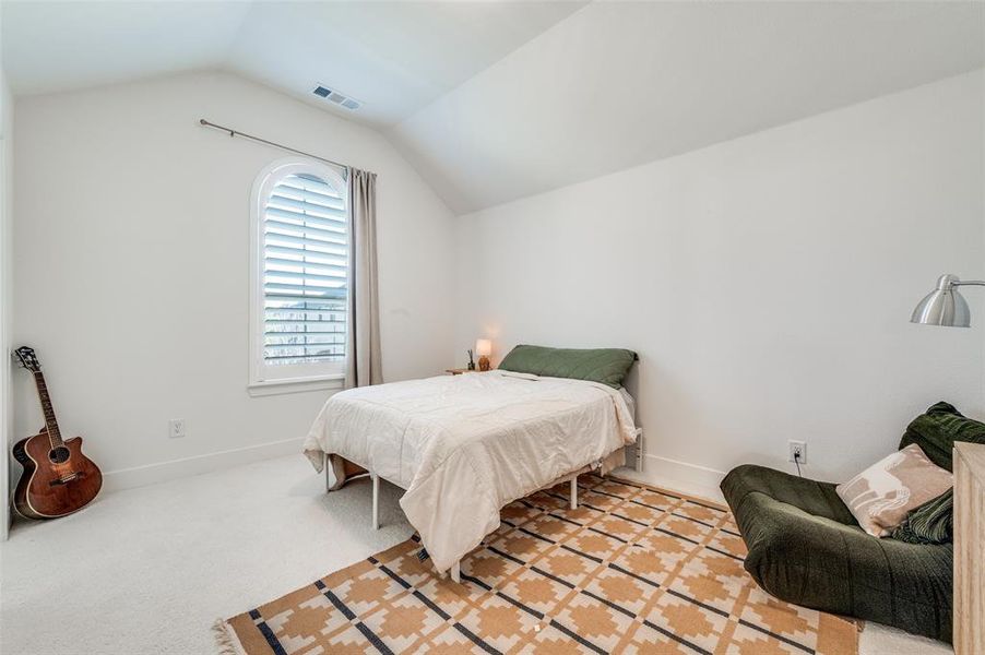 Furnished interior view inside a new home in Sandbrock Ranch, Aubrey (Image 16).
