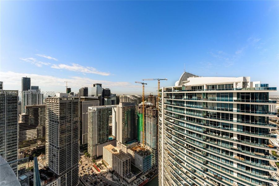Condo located in Miami, FL showcasing its design and architecture (Image 19). Condo located in Miami, FL showcasing its design and architecture (Image 19).