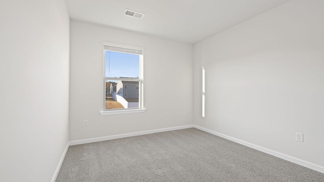 Spacious, unfurnished interior of a new home in Cedar Gap, Fountain Inn (Image 21).