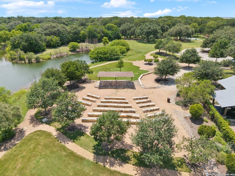 Community amenities in The Crossvine, Schertz (Image 38).