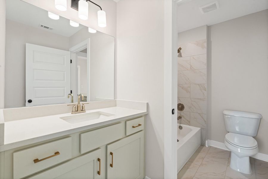 Furnished interior view inside a new home in White Oak, Arlington (Image 13).