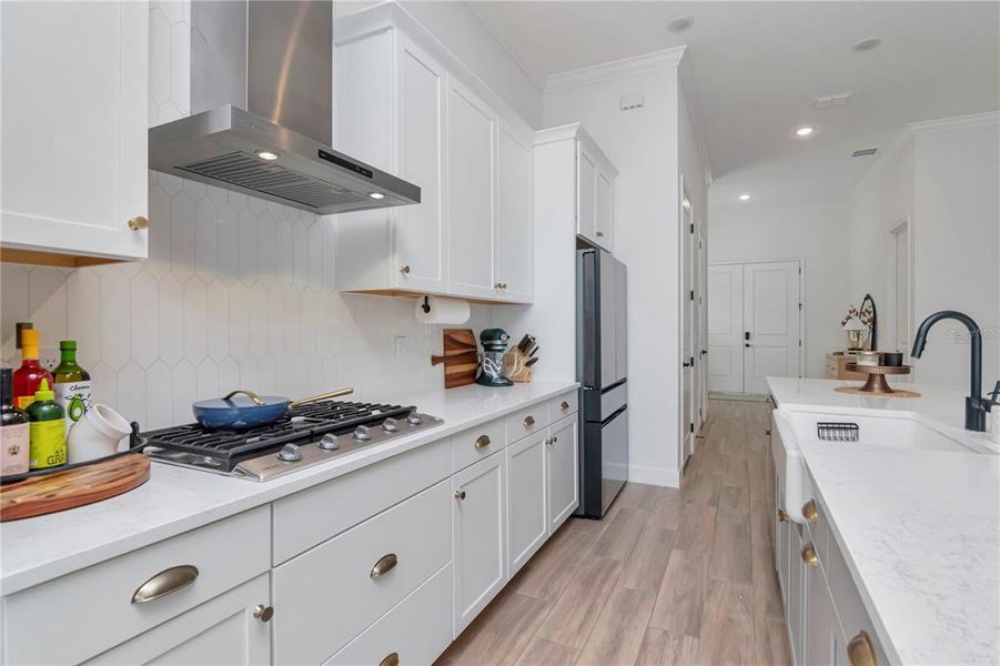 Furnished interior view inside a new home in , Apollo Beach (Image 38). Furnished interior view inside a new home in , Apollo Beach (Image 38).