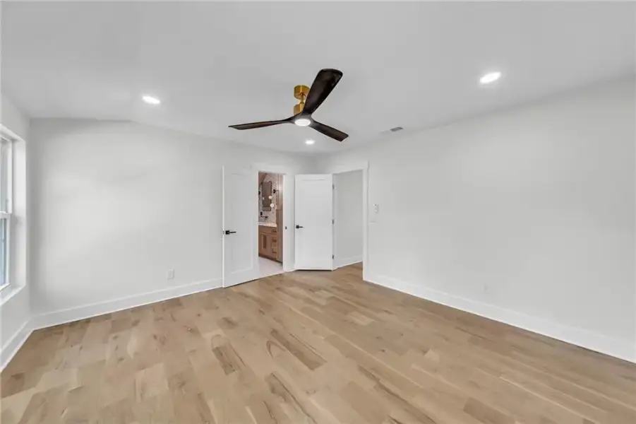 Spacious, unfurnished interior of a new home in , College Park (Image 61).