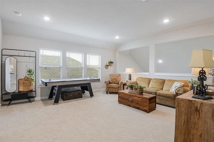 Furnished interior view inside a new home in Dove Hollow, Waxahachie (Image 23).
