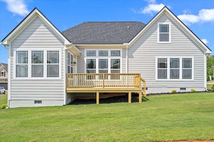 Representative exterior details of a home built from the Hartford Elite by Enchanted Homes in Smokey Hills, Campobello (Image 24).