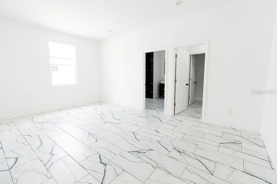 Image 20 of a home in .