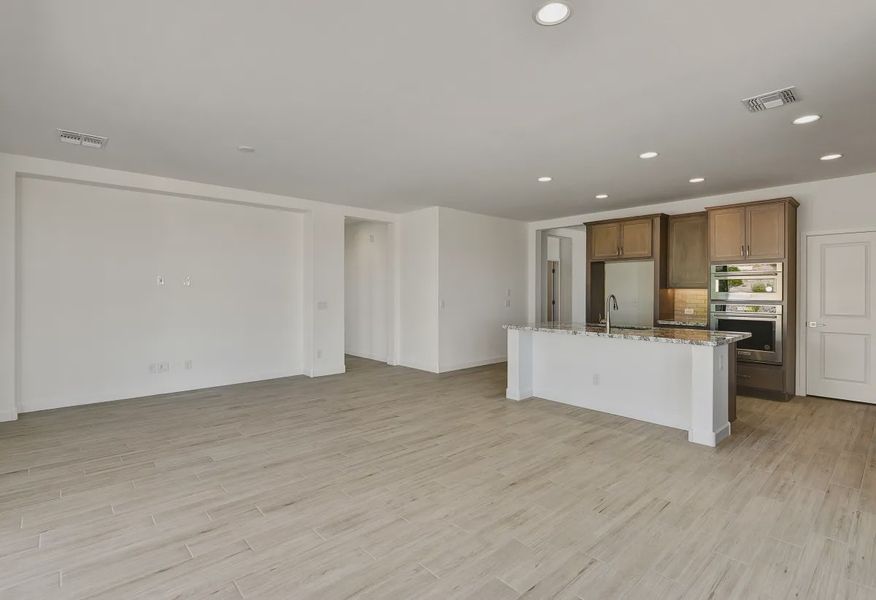 Trilogy Wickenburg Ranch Acacia HS 1309 Kitchen Great Room - 15 of 24