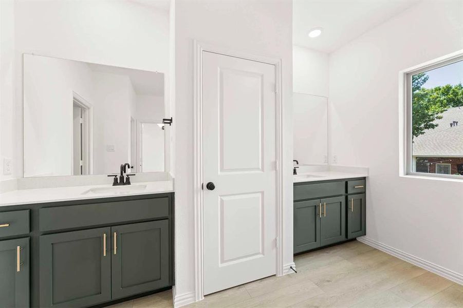 Image 24 of a home in Sereno Oaks at Buckner Terrace. Image 24 of a home in Sereno Oaks at Buckner Terrace.