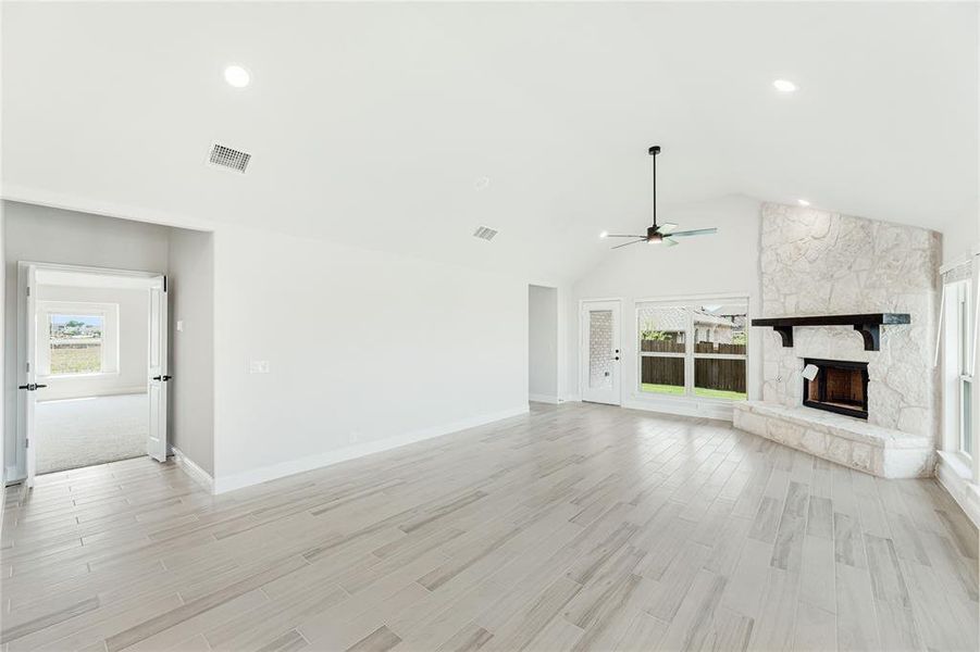 Spacious, unfurnished interior of a new home in Grand Heritage, Lavon (Image 18).