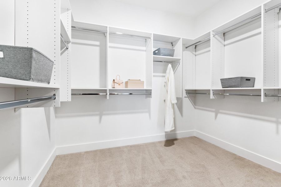 TheLuxeValentino5mb--4