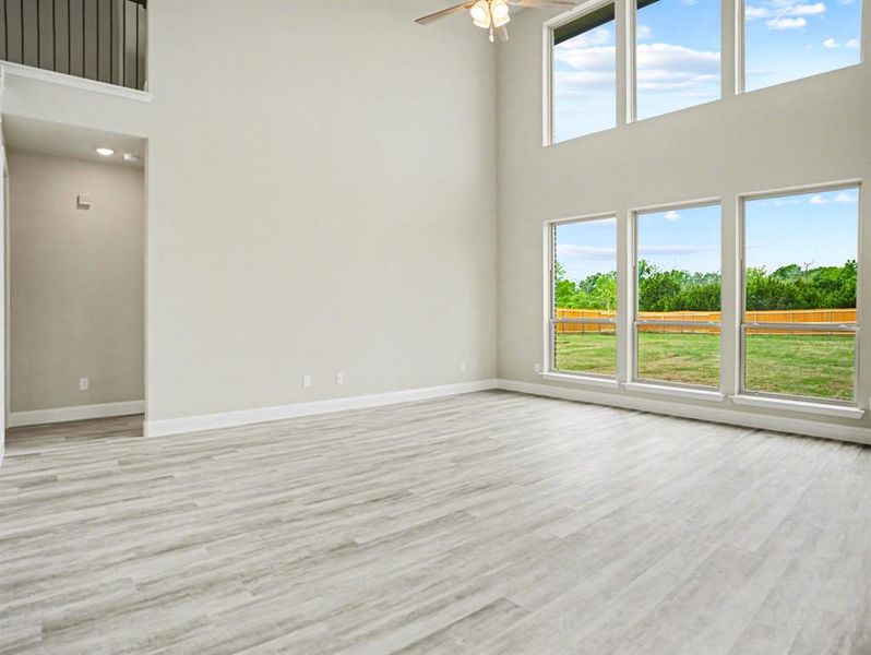 Spacious, unfurnished interior of a new home in Ten Mile Creek Estates, DeSoto (Image 28). Spacious, unfurnished interior of a new home in Ten Mile Creek Estates, DeSoto (Image 28).