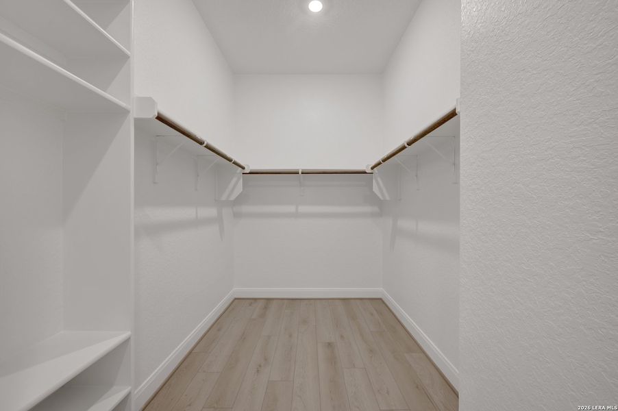 Spacious, unfurnished interior of a new home in Meyer Ranch – Legacy Series, New Braunfels (Image 28).