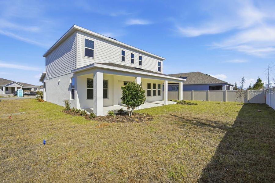 Exterior details and patio area of a home in Brookland Park, Auburndale (Image 22).