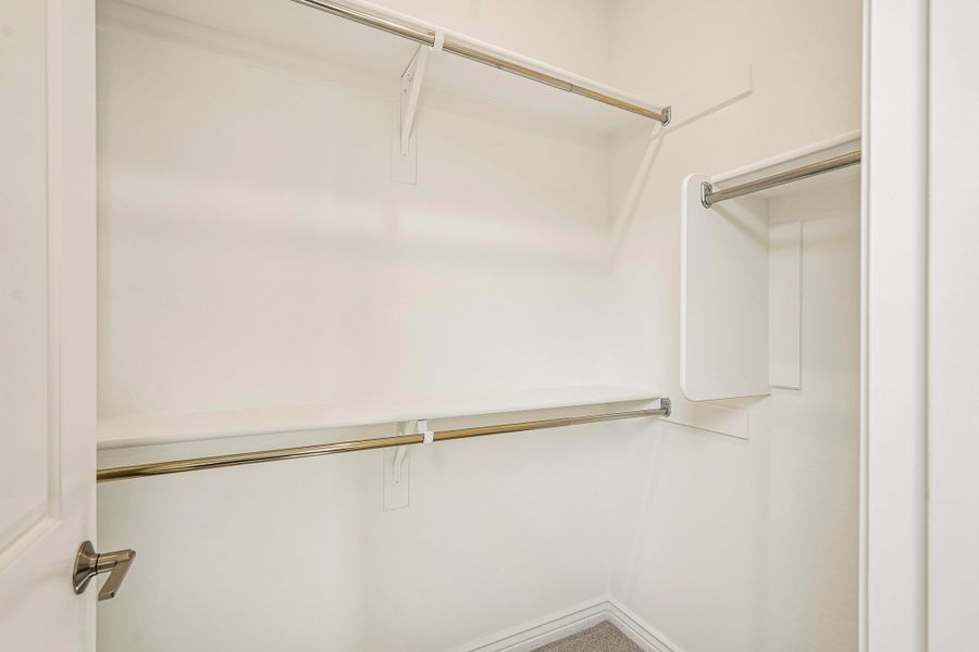 Spacious, unfurnished interior of a new home in Estrella, Goodyear (Image 19).