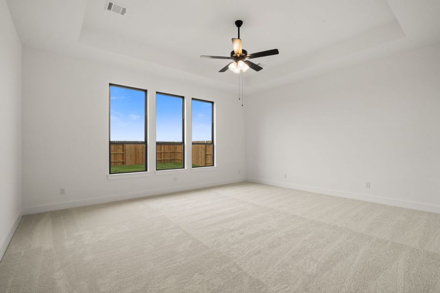Representative unfurnished interior of a home built from the Alamo by HistoryMaker Homes in Hunters Crossing 60s, Sealy (Image 16). Representative unfurnished interior of a home built from the Alamo by HistoryMaker Homes in Hunters Crossing 60s, Sealy (Image 16).
