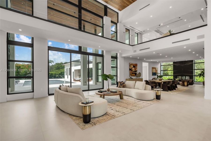 Community amenities in , Pinecrest (Image 26).